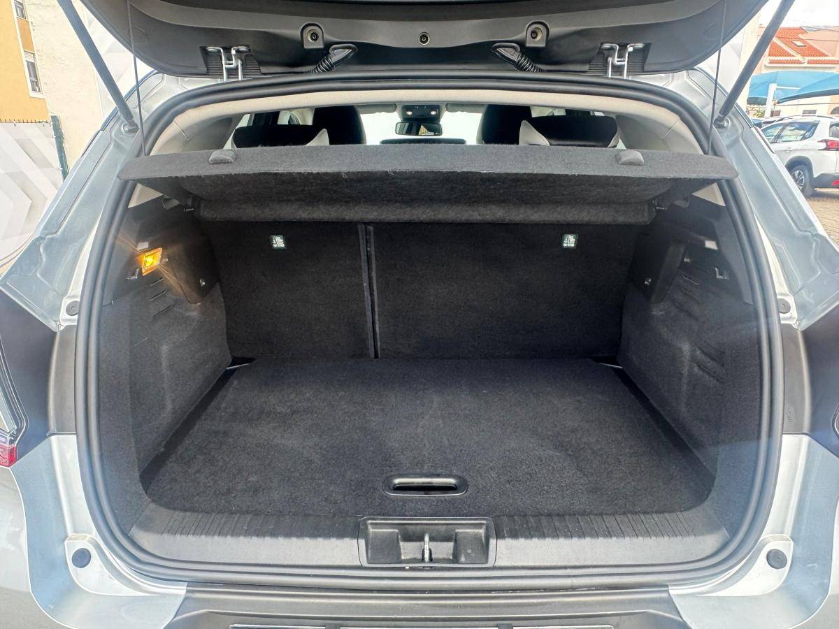 renault-captur-2022-hibrido-a-gasolina-1598cc