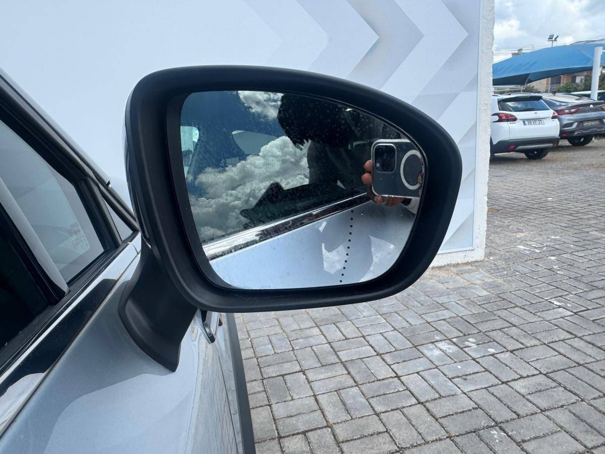 renault-captur-2022-hibrido-a-gasolina-1598cc