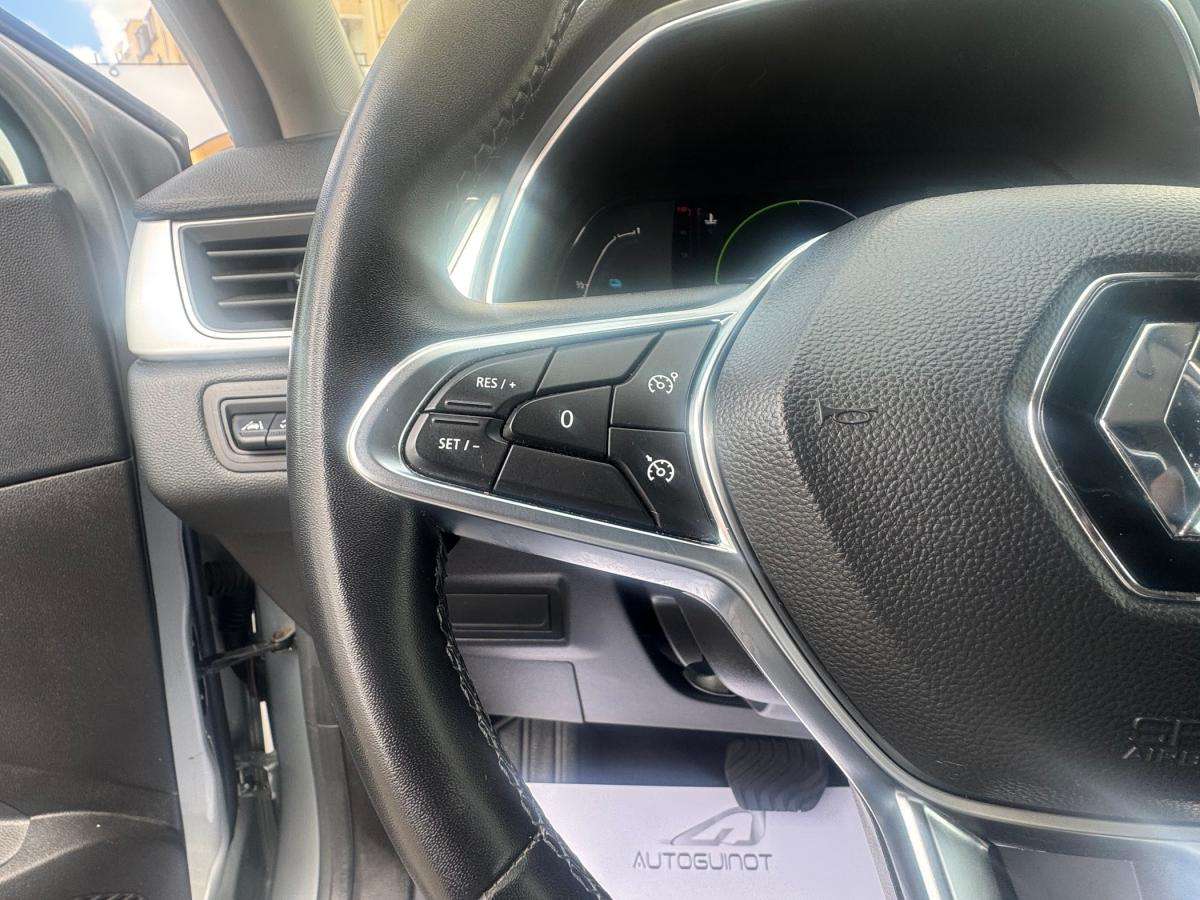 renault-captur-2022-hibrido-a-gasolina-1598cc