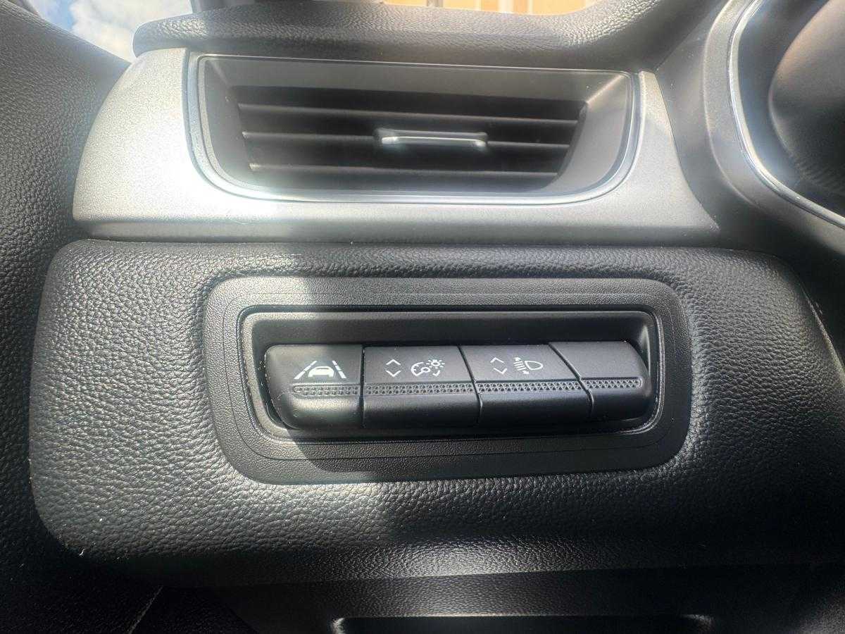 renault-captur-2022-hibrido-a-gasolina-1598cc