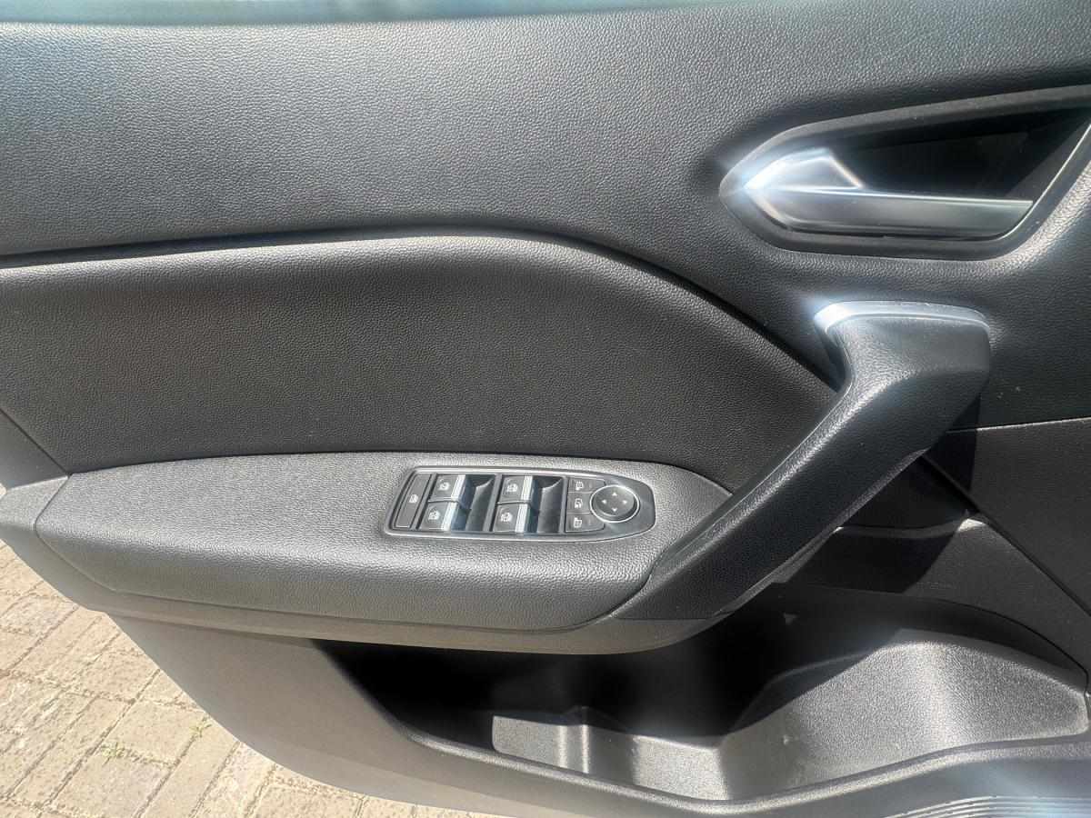 renault-captur-2022-hibrido-a-gasolina-1598cc
