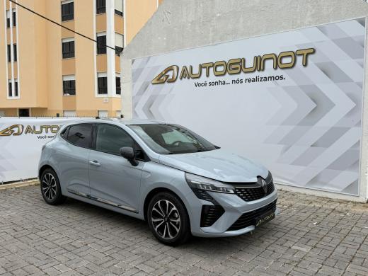renault-clio-2024-hibrido-a-gasolina-1598cc