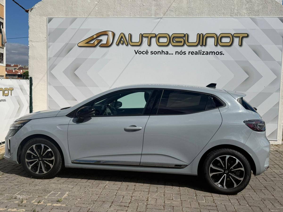 renault-clio-2024-hibrido-a-gasolina-1598cc
