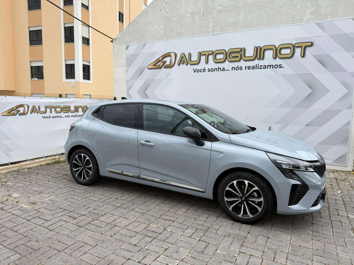 renault-clio-2024-hibrido-a-gasolina-1598cc