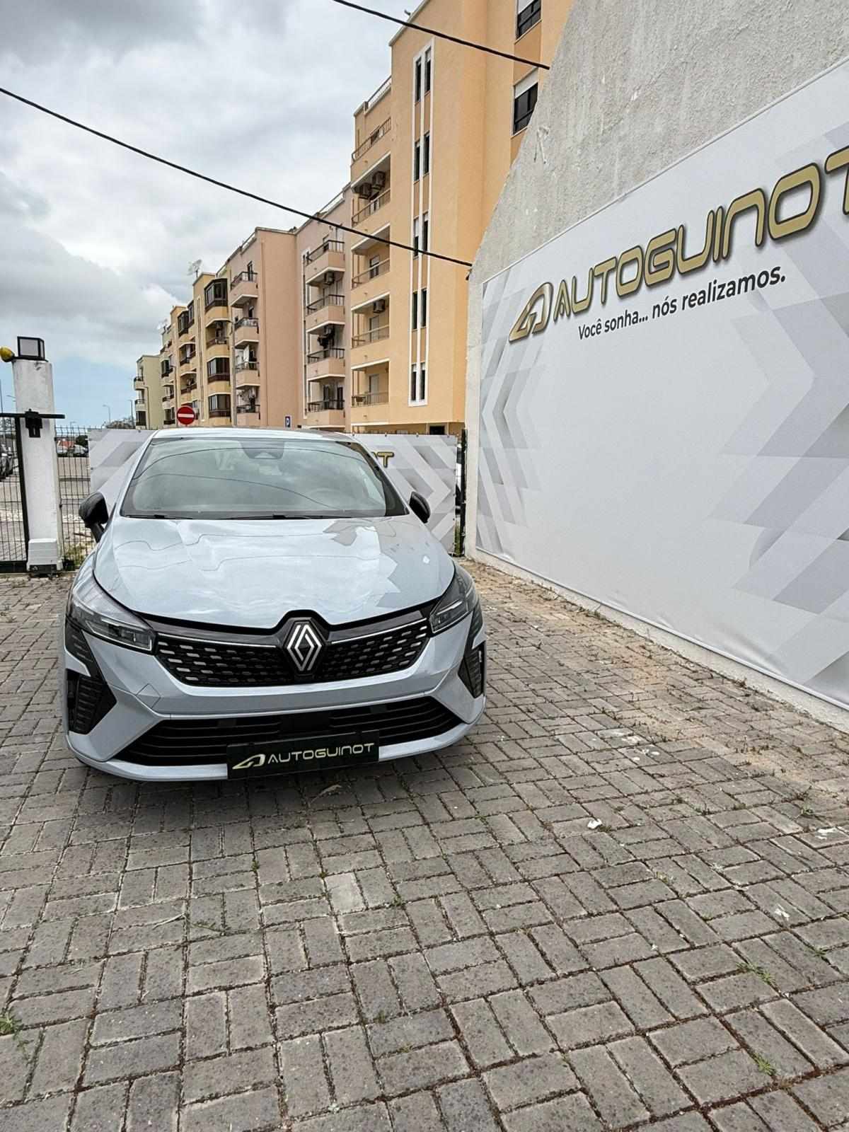renault-clio-2024-hibrido-a-gasolina-1598cc