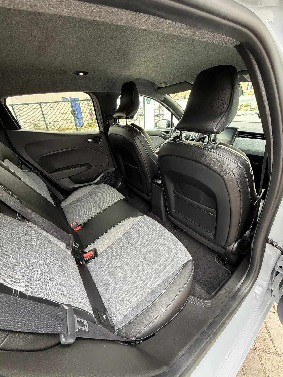renault-clio-2024-hibrido-a-gasolina-1598cc