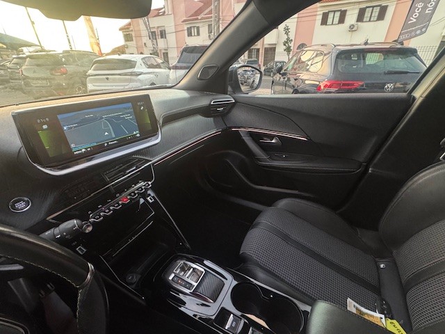 peugeot-2008-2022-gasolina-1199cc