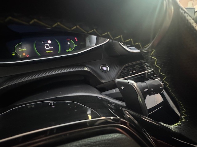 peugeot-2008-2022-gasolina-1199cc