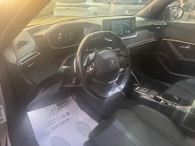 peugeot-2008-2022-gasolina-1199cc