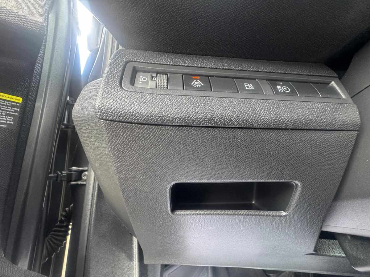 peugeot-3008-2022-hibrido-a-gasolina-1598cc