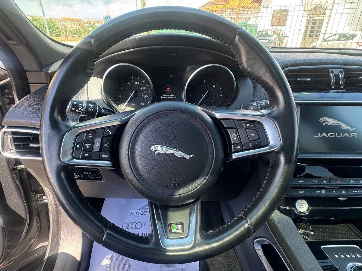 jaguar-f-pace-2017-diesel-1999cc