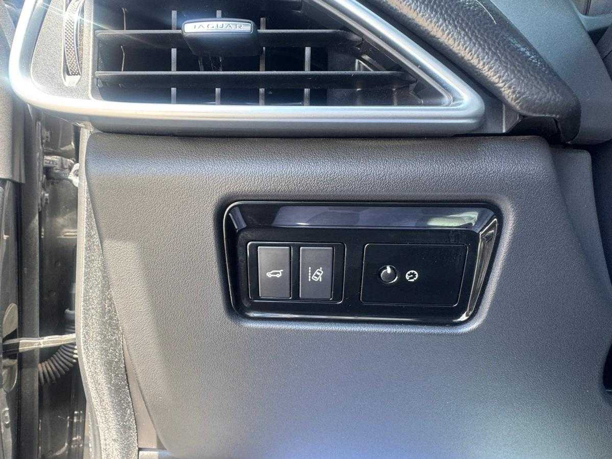 jaguar-f-pace-2017-diesel-1999cc