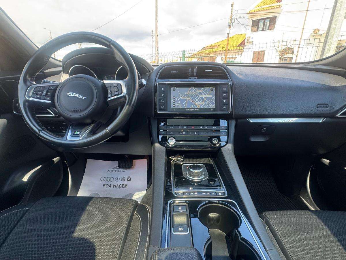 jaguar-f-pace-2017-diesel-1999cc