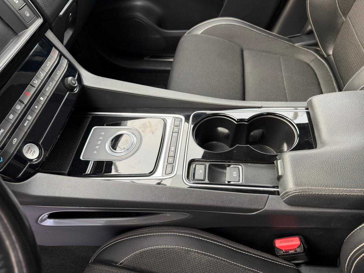 jaguar-f-pace-2017-diesel-1999cc