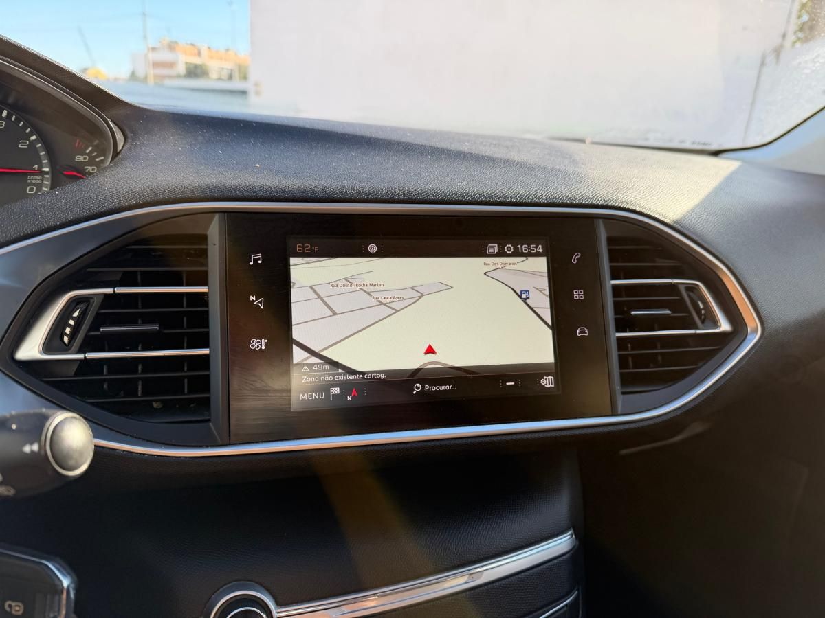 peugeot-308-2018-gasolina-1199cc