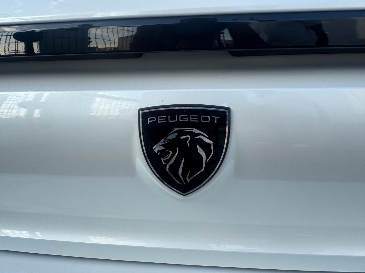 peugeot-308-2022-gasolina-1199cc