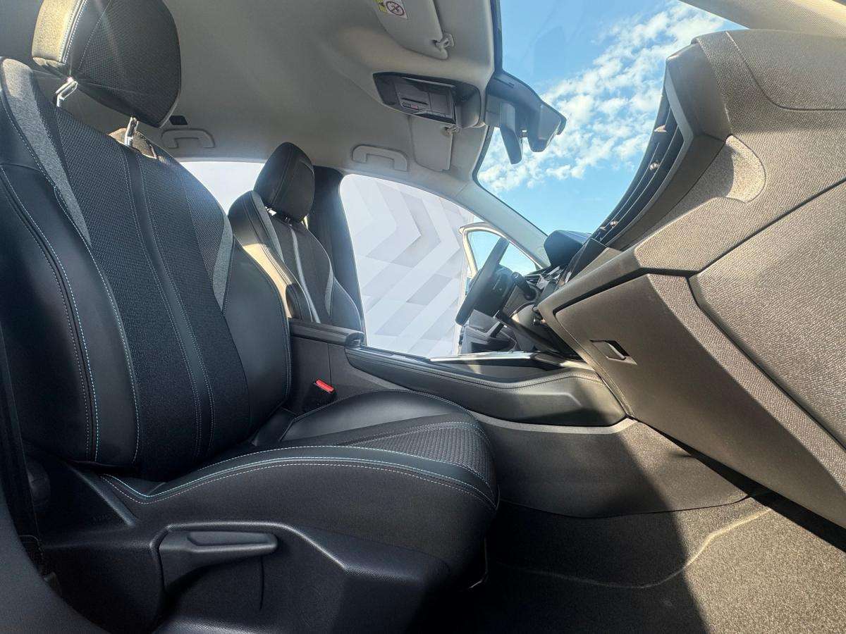 peugeot-308-2022-gasolina-1199cc
