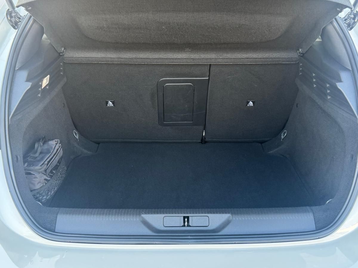 peugeot-308-2022-gasolina-1199cc