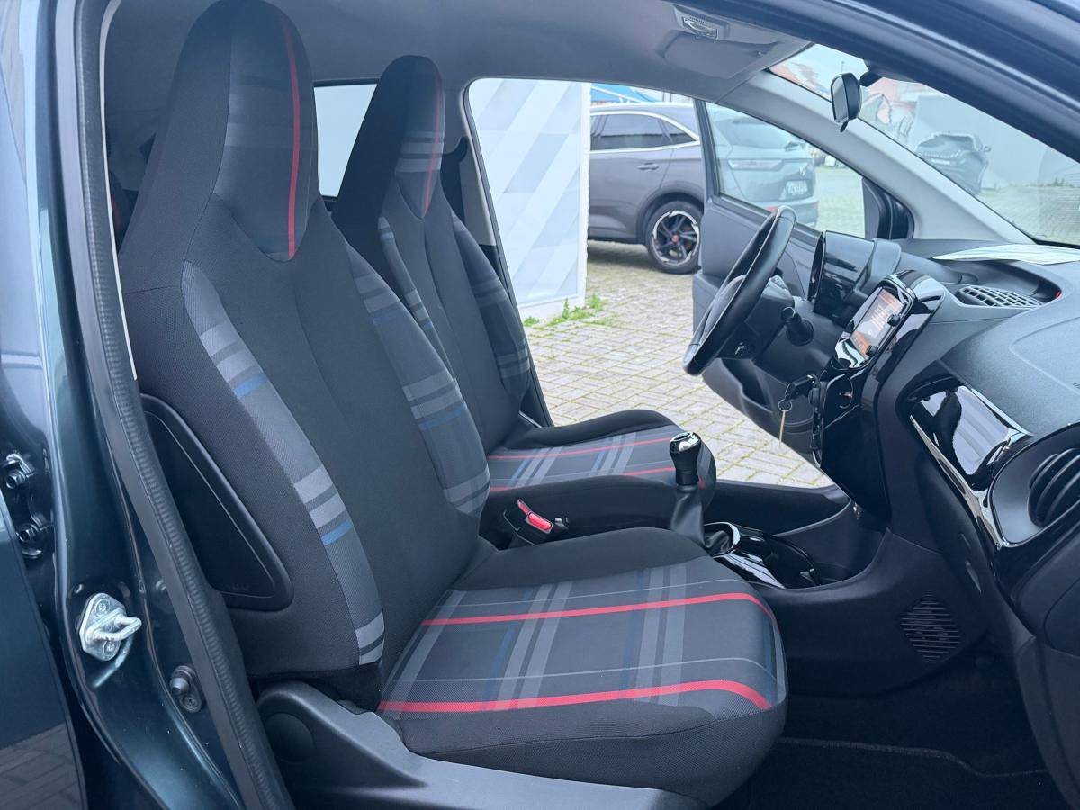 peugeot-108-2017-gasolina-1199cc