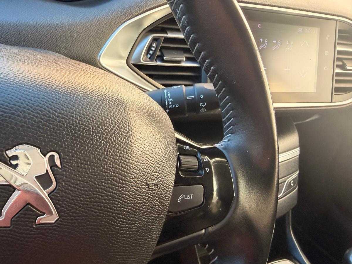peugeot-308-2020-gasolina-1199cc