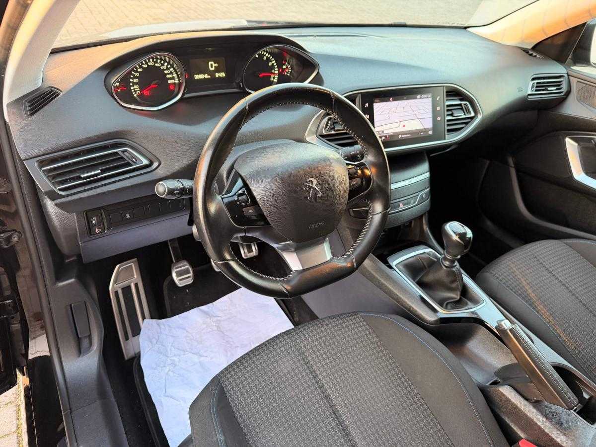 peugeot-308-2020-gasolina-1199cc