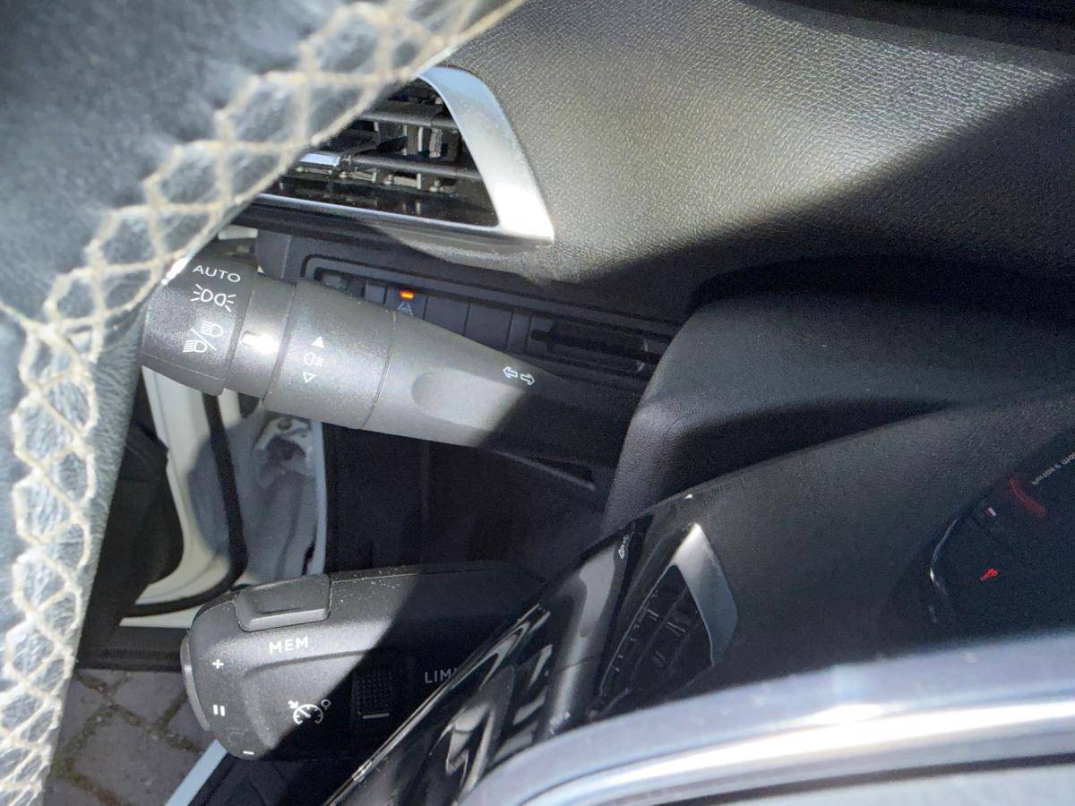 peugeot-3008-2021-diesel-1499cc