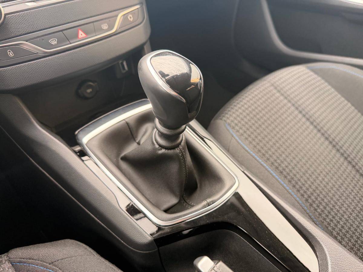 peugeot-308-2019-diesel-1499cc