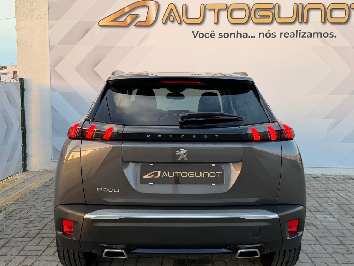 peugeot-2008-2021-gasolina-1199cc
