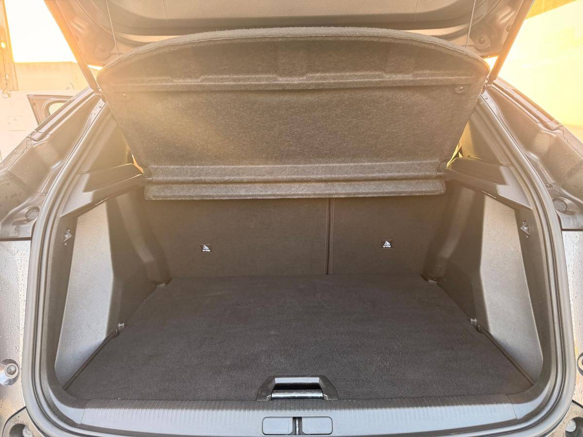 peugeot-2008-2021-gasolina-1199cc