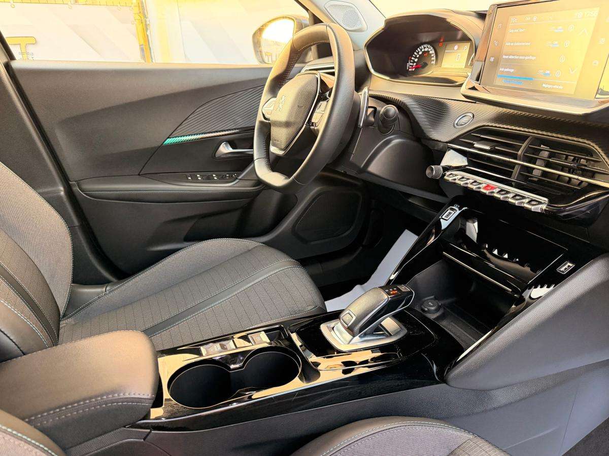 peugeot-2008-2021-gasolina-1199cc