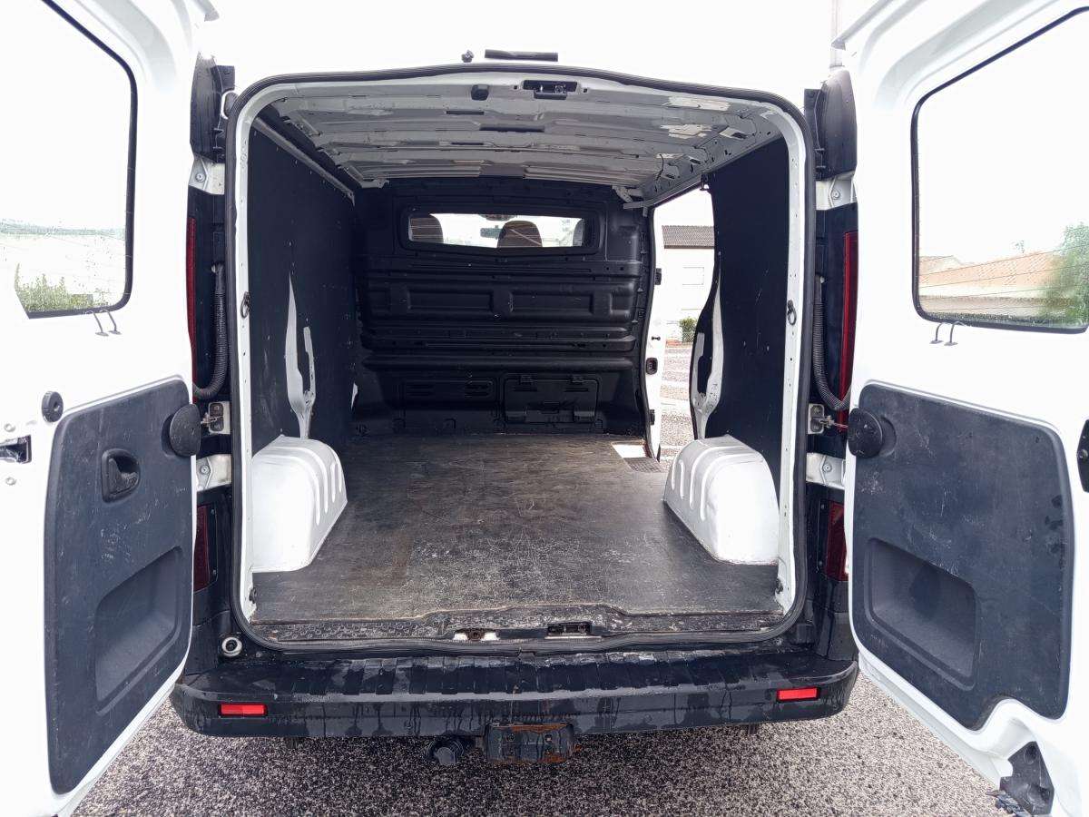 renault-trafic-2019-diesel-1598cc