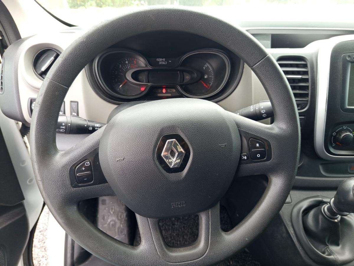renault-trafic-2019-diesel-1598cc