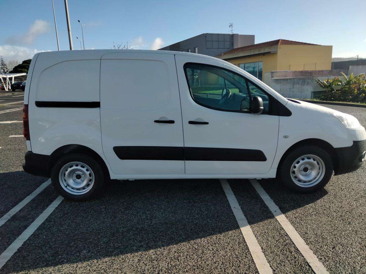 peugeot-partner-2013-diesel-1560cc