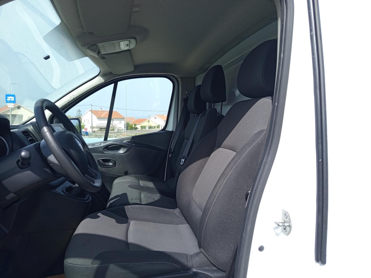 renault-trafic-2021-diesel-1997cc