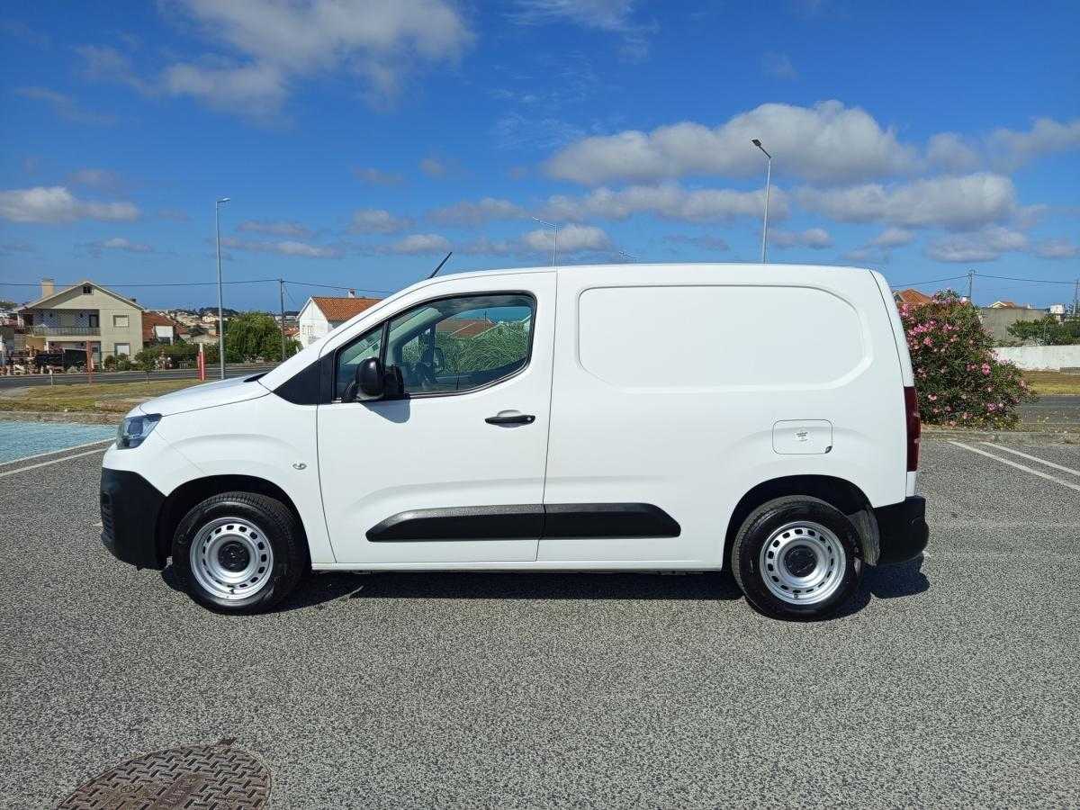 citroen-berlingo-2023-diesel-1499cc