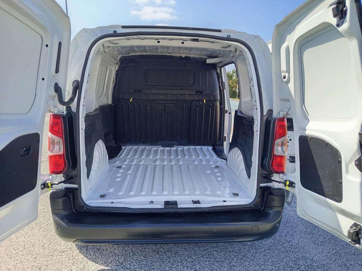 citroen-berlingo-2023-diesel-1499cc