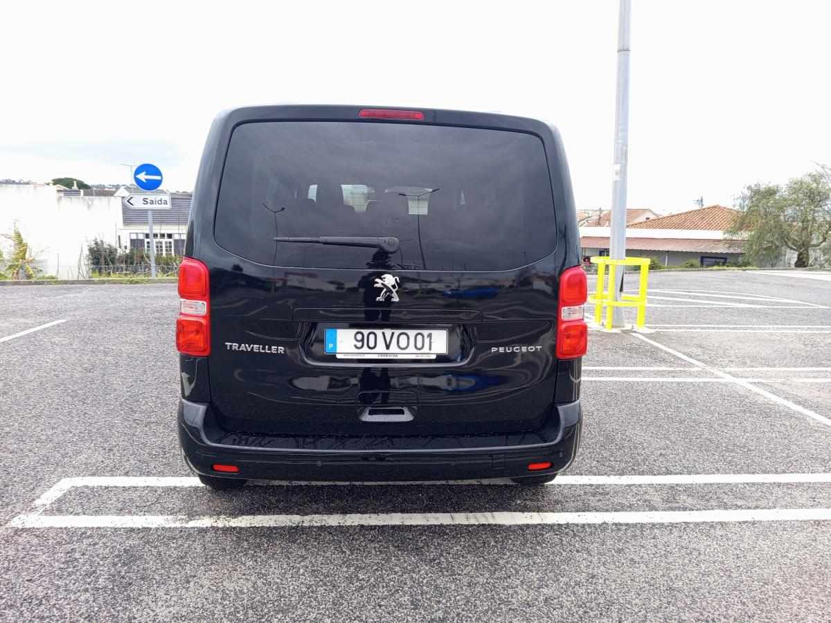peugeot-traveller-2018-diesel-1499cc