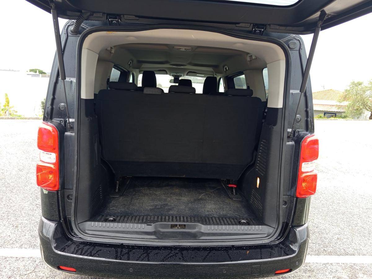 peugeot-traveller-2018-diesel-1499cc