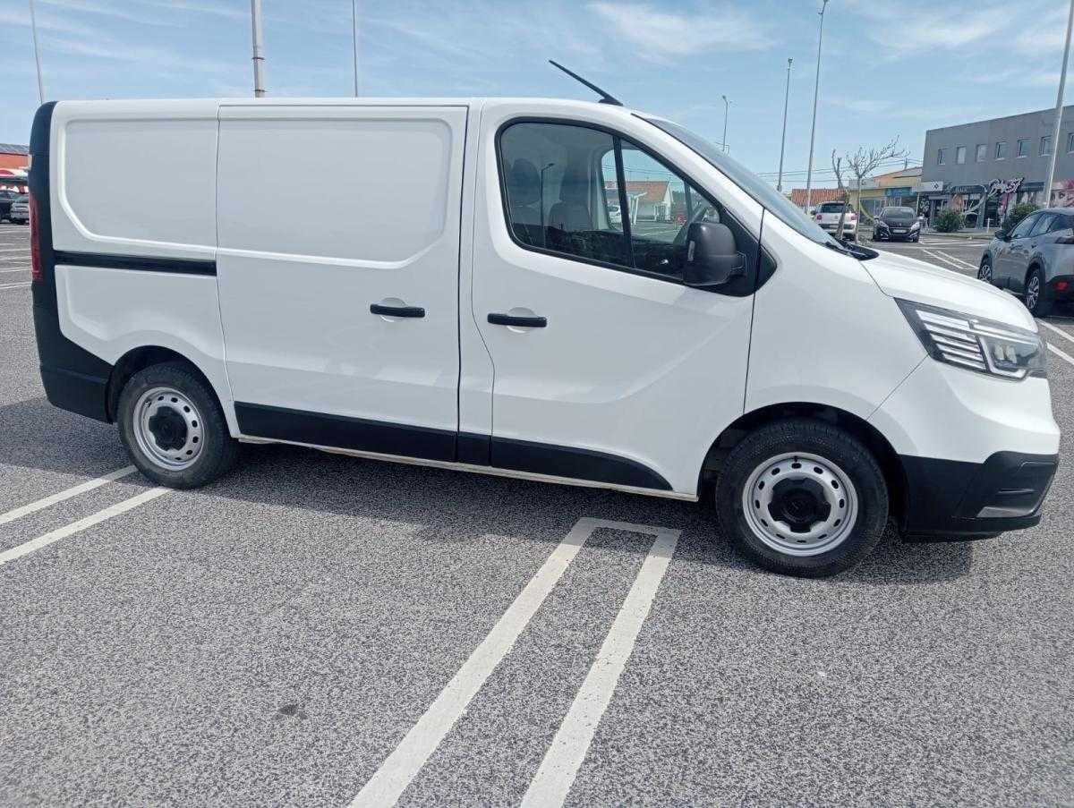 renault-trafic-2022-diesel-1997cc
