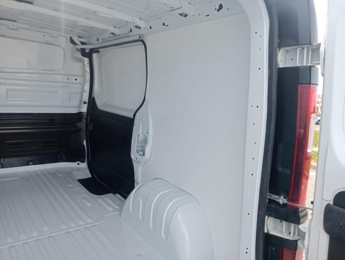 renault-trafic-2022-diesel-1997cc