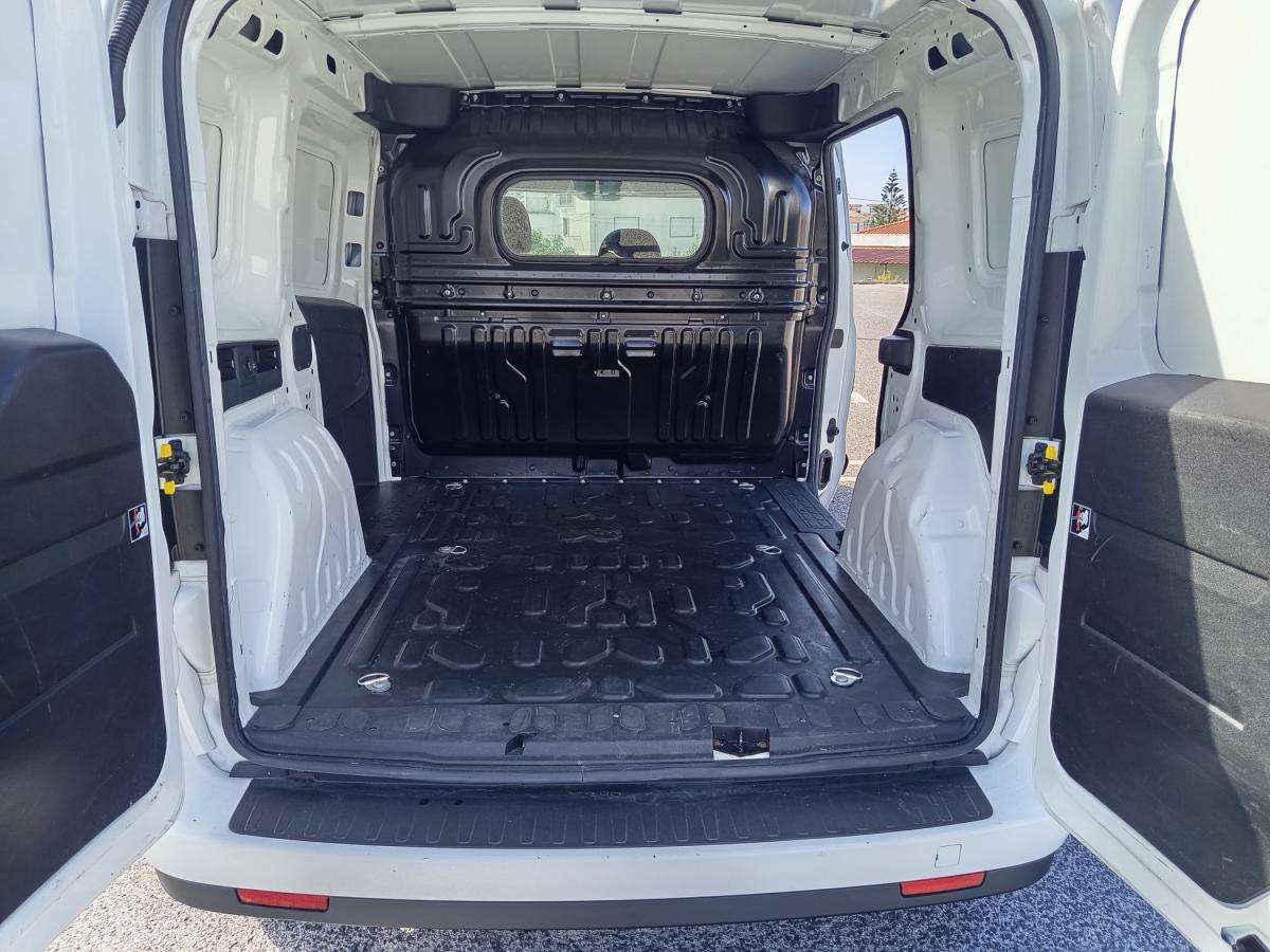 fiat-doblo-2022-diesel-1598cc