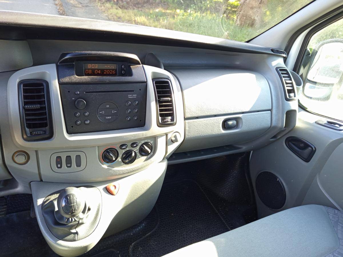 opel-vivaro-2006-diesel-1870cc