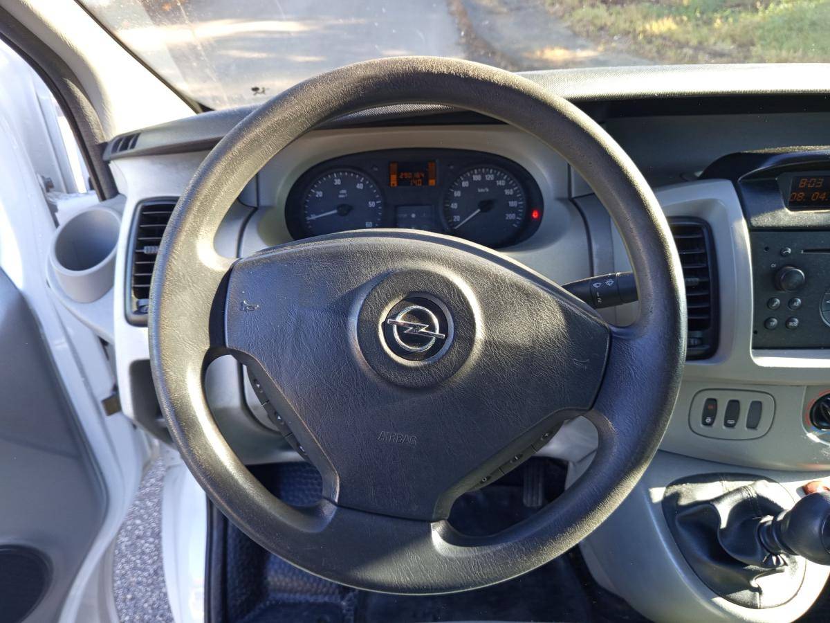 opel-vivaro-2006-diesel-1870cc