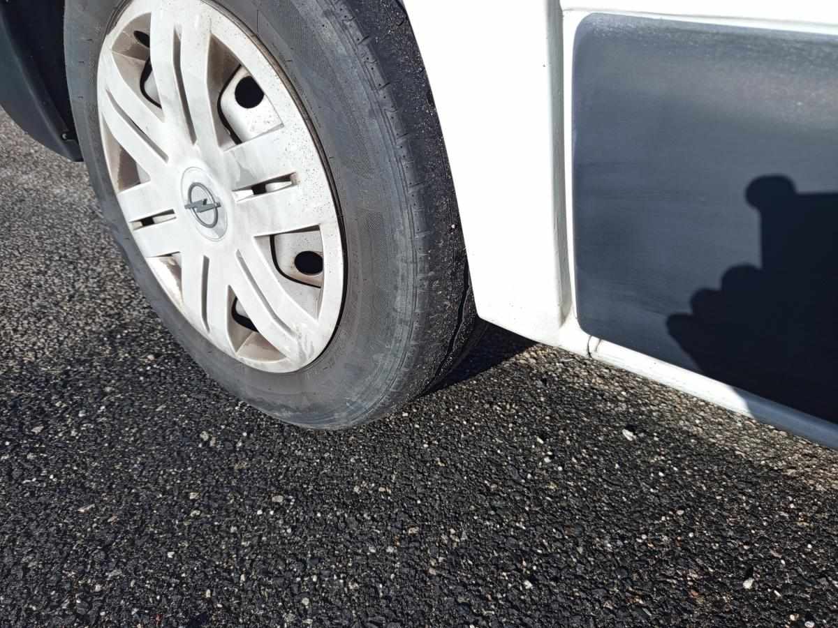 opel-vivaro-2006-diesel-1870cc