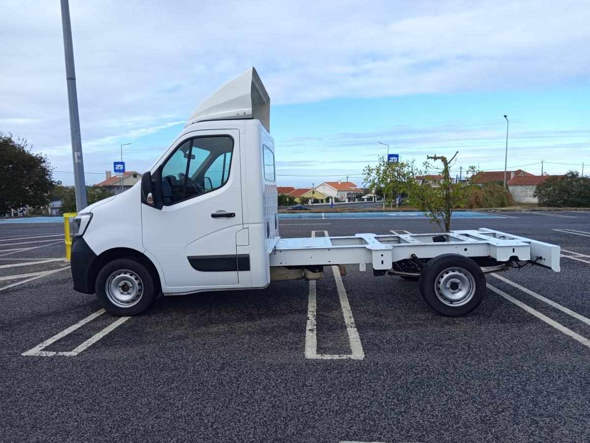 renault-master-2022-diesel-2299cc