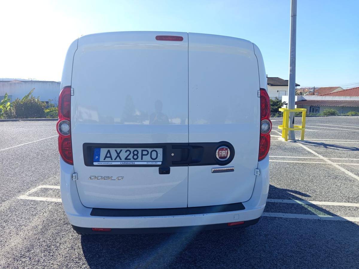 fiat-doblo-2023-diesel-1598cc