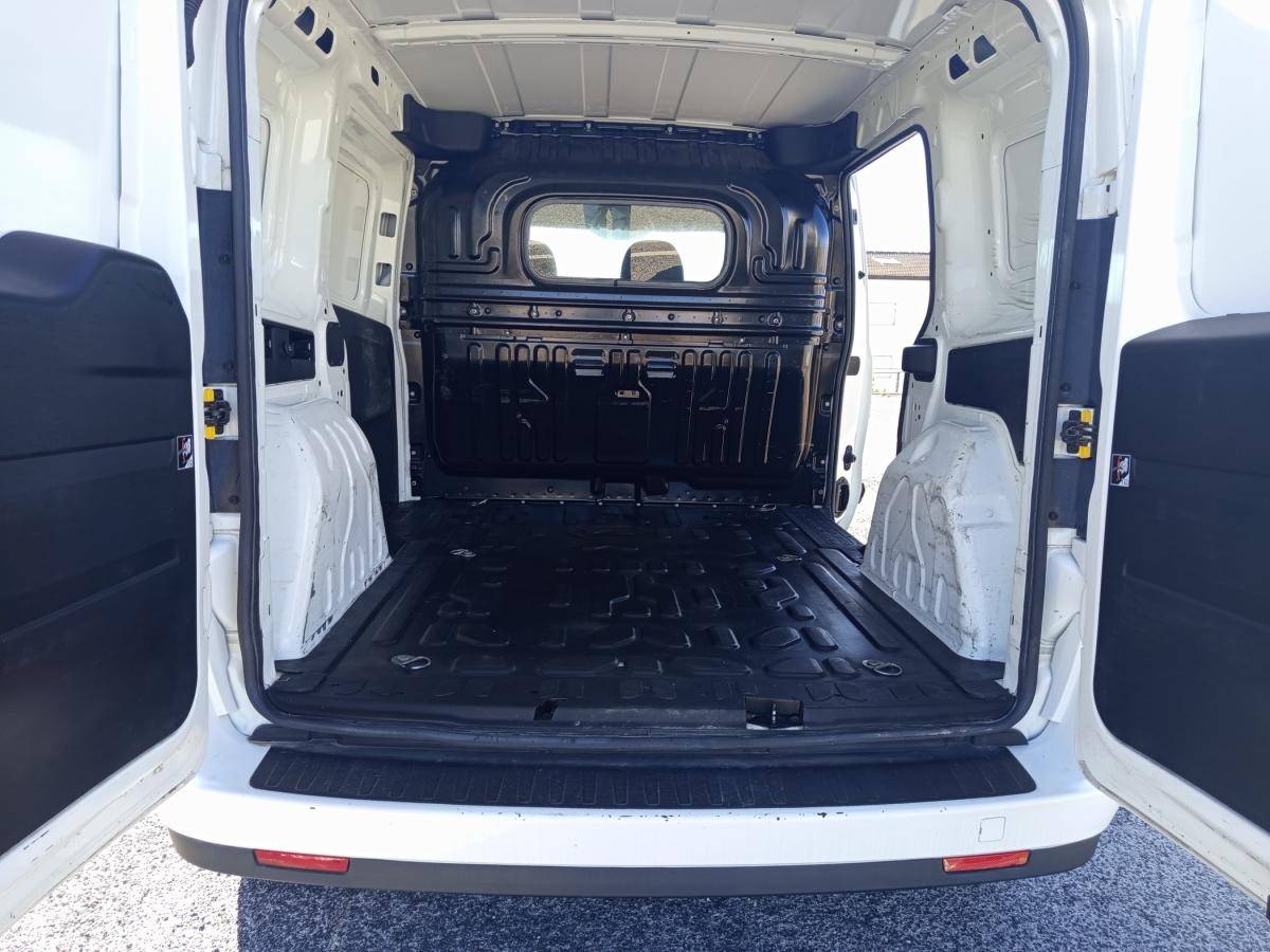 fiat-doblo-2023-diesel-1598cc
