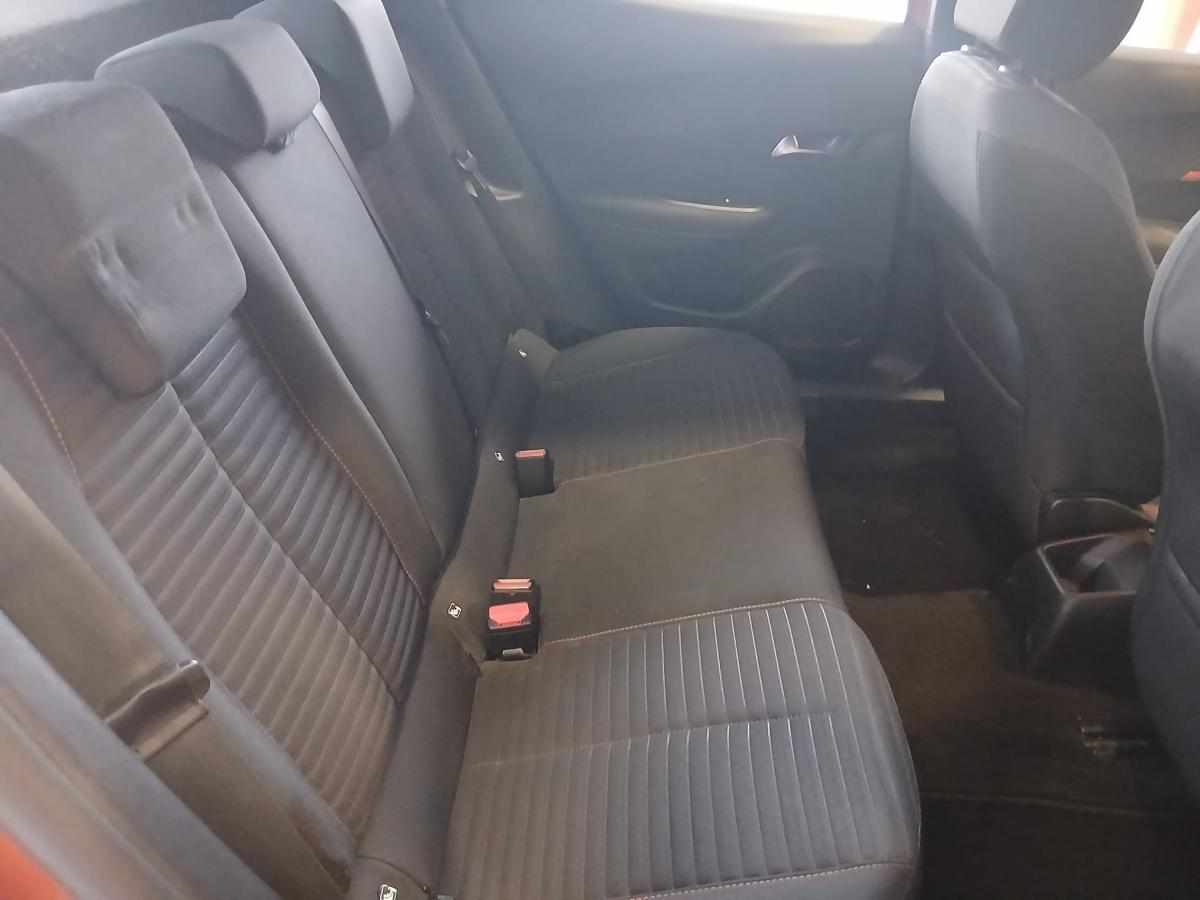 peugeot-2008-1-2-puretech-2021-gasolina-1199cc