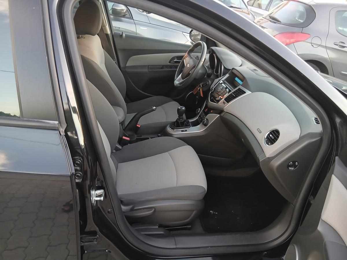 chevrolet-cruze-1-6-2010-gasolina-1598cc