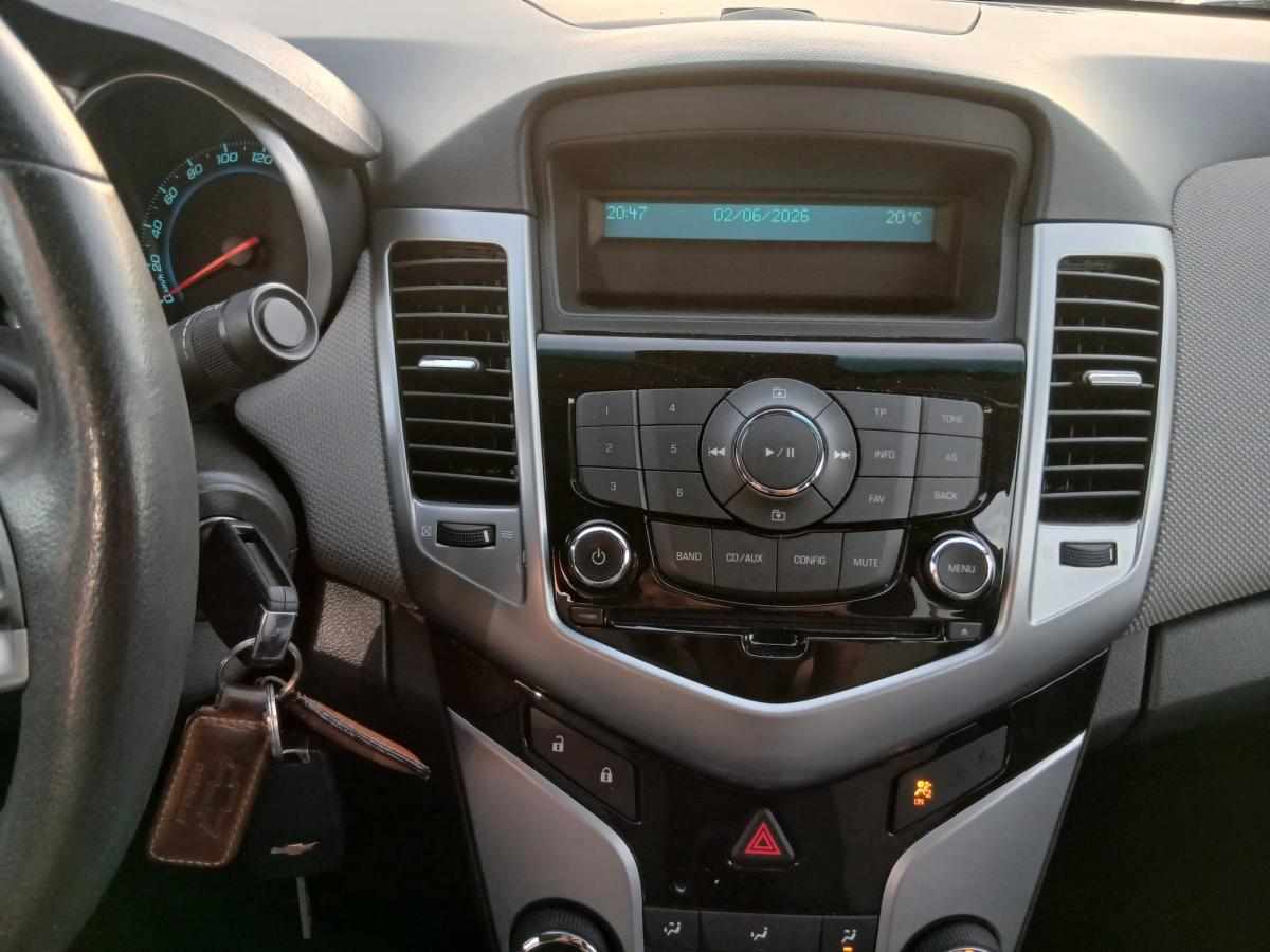 chevrolet-cruze-1-6-2010-gasolina-1598cc